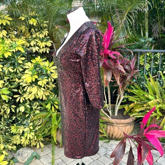 Express Sequin Cocktail Dress - Picture 4 of 8